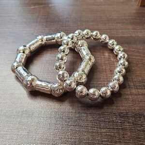Handmade Silver Tone‎ Beaded Stretchy Bracelets Set of 2 Ladies Pre-Owned Sporty